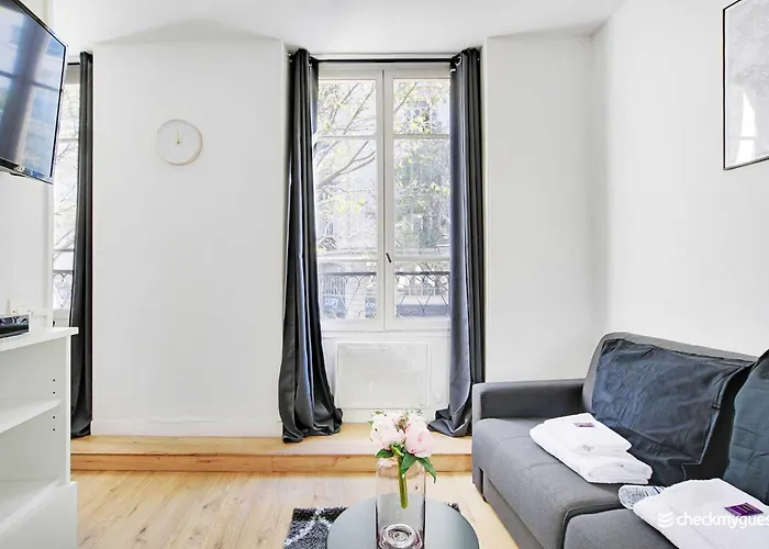 Cozy - Rue De Bretagne * Paris